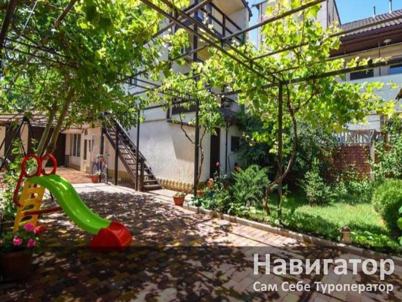 ЛАЗУРЬ МАРИН - гостевой дом в Геленджик ЛАЗУРЬ МАРИН - гостевой дом в Геленджик