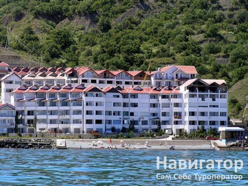 ДЕЛЬФИН - эллинг в Алушта ДЕЛЬФИН - эллинг в Алушта