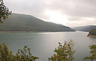 Балановское водохранилище. Достопримечательность Крыма.