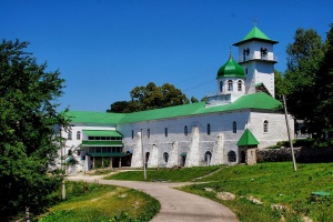 Свято – Михайловский монастырь